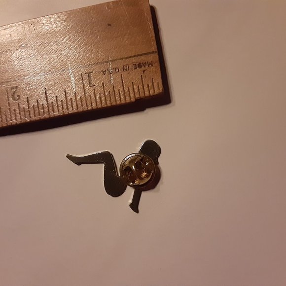 1" Gold Woman Sitting in Silhouette Lapel Pin Trucker Emblem - Picture 4 of 5